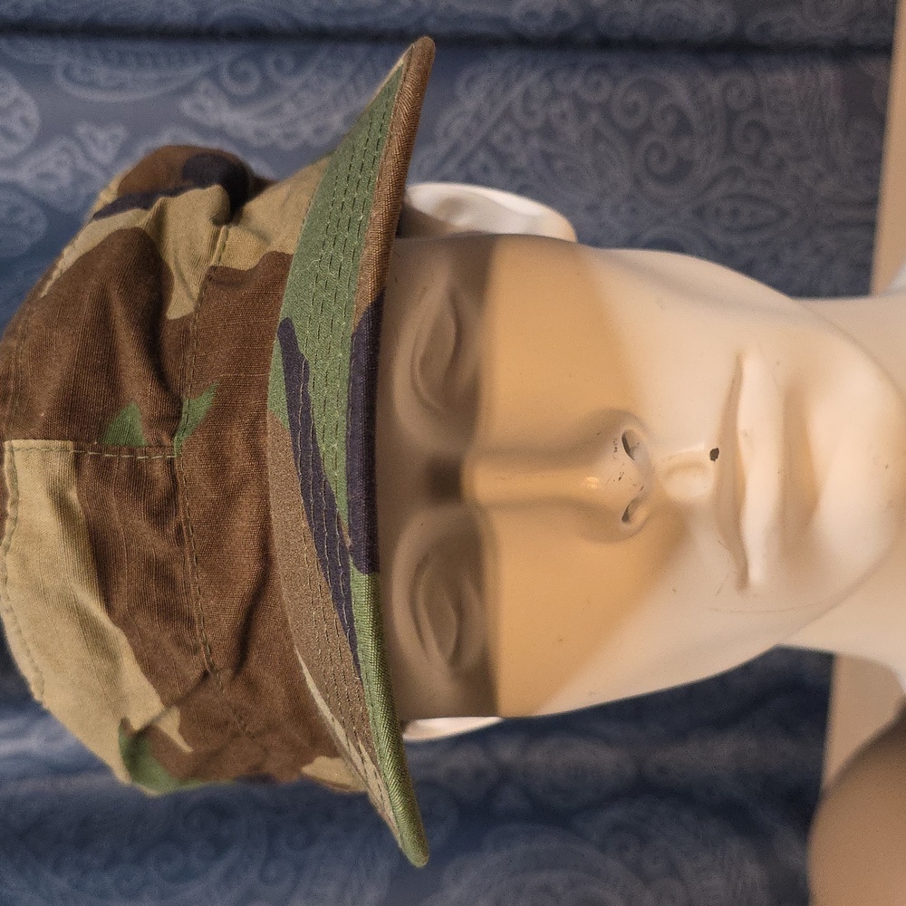 Military Cap Hot Weather Size 7 1/4 In EUC UNISEX